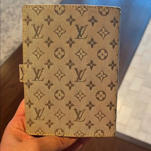Louis Vuitton Tan/Gray Notebook w/3 Card Holders Perfect Christmas gift! - Picture 4 of 9